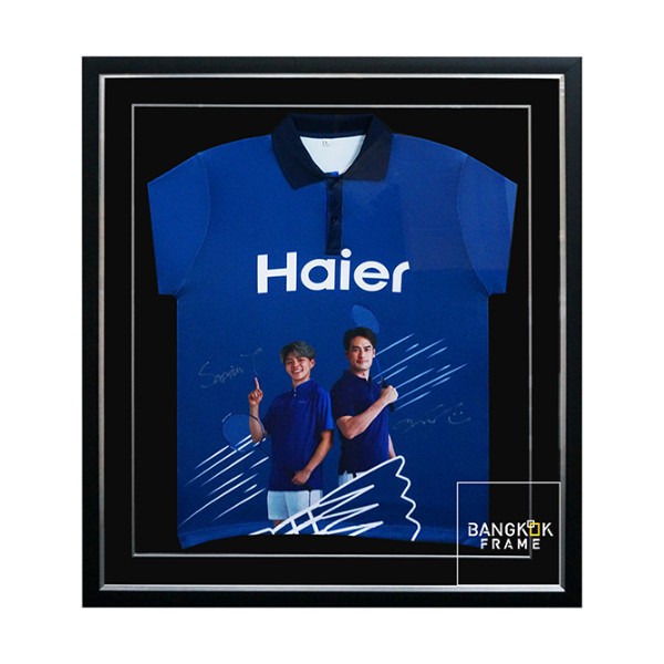 กรอบรูปโชว์เสื้อที่ระลึก